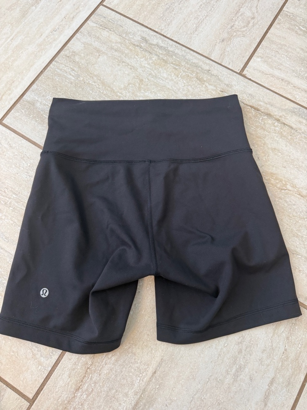 lululemon athletica Wunder Train High-Rise Bike Shorts 6” - Picture 9 of 16